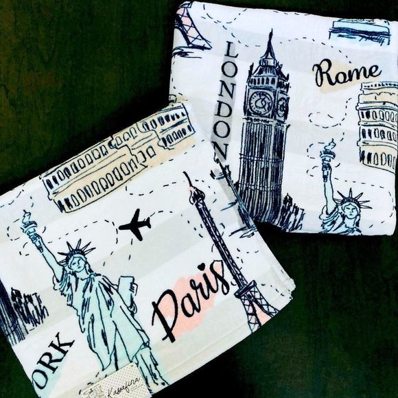 World Travel Airplane Cities Paris Rome NYC Bath Towels Set - Picture 1 of 3